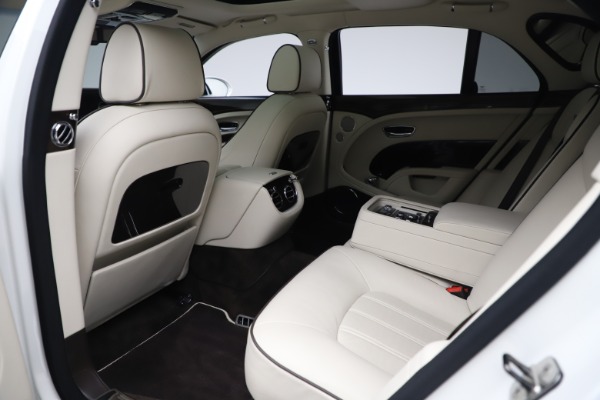 Used 2016 Bentley Mulsanne for sale Sold at Bugatti of Greenwich in Greenwich CT 06830 21