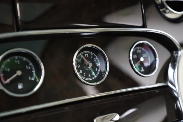 Used 2016 Bentley Mulsanne for sale Sold at Bugatti of Greenwich in Greenwich CT 06830 25