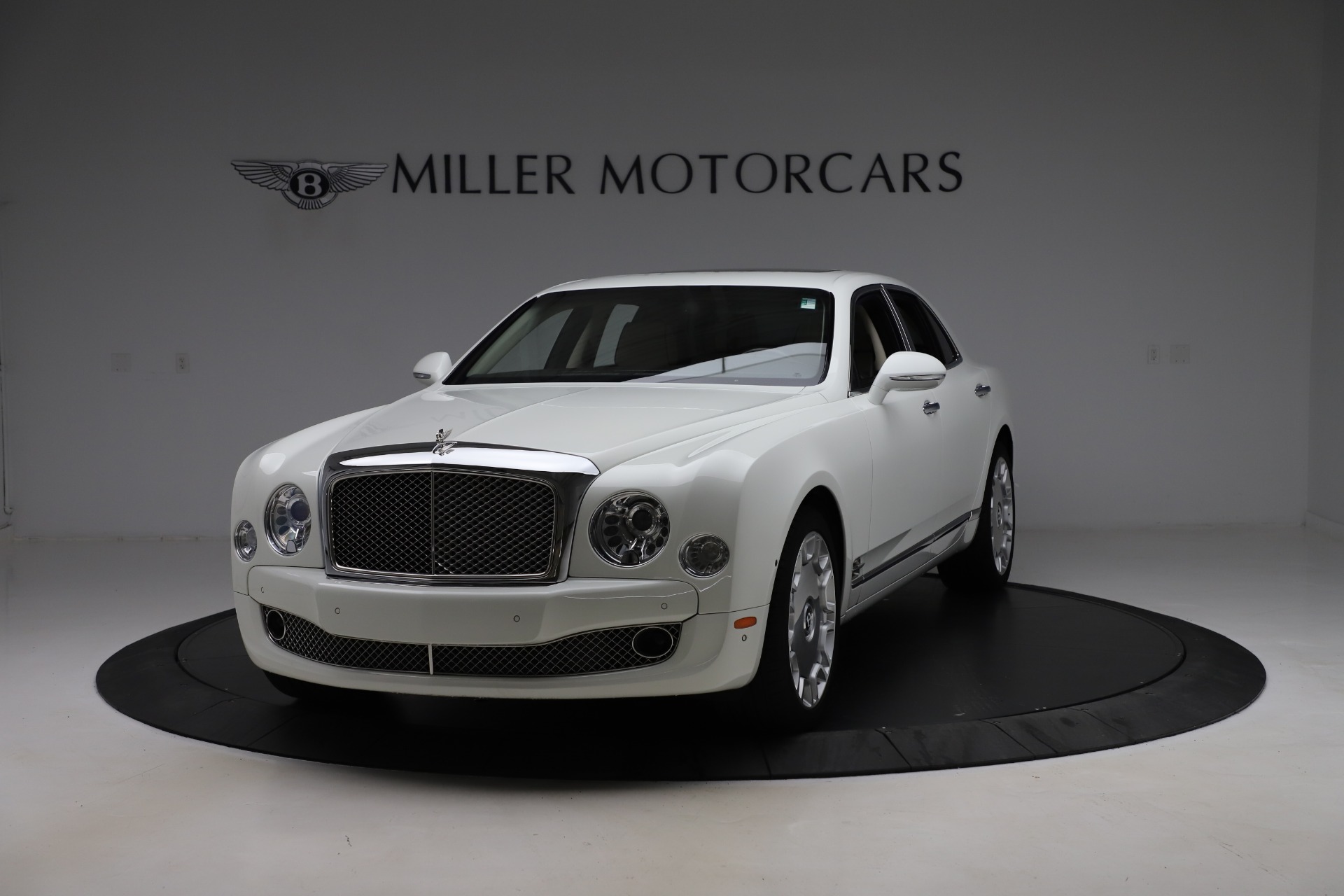 Used 2016 Bentley Mulsanne for sale Sold at Bugatti of Greenwich in Greenwich CT 06830 1