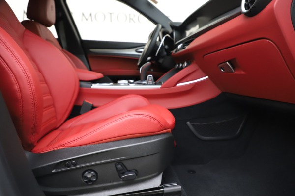 New 2020 Alfa Romeo Stelvio Ti Sport Q4 for sale Sold at Bugatti of Greenwich in Greenwich CT 06830 23