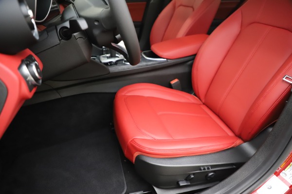 New 2020 Alfa Romeo Giulia Q4 for sale $45,740 at Bugatti of Greenwich in Greenwich CT 06830 15