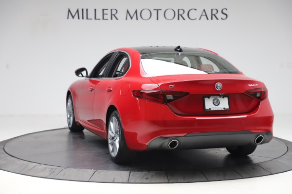 New 2020 Alfa Romeo Giulia Q4 for sale $45,740 at Bugatti of Greenwich in Greenwich CT 06830 5
