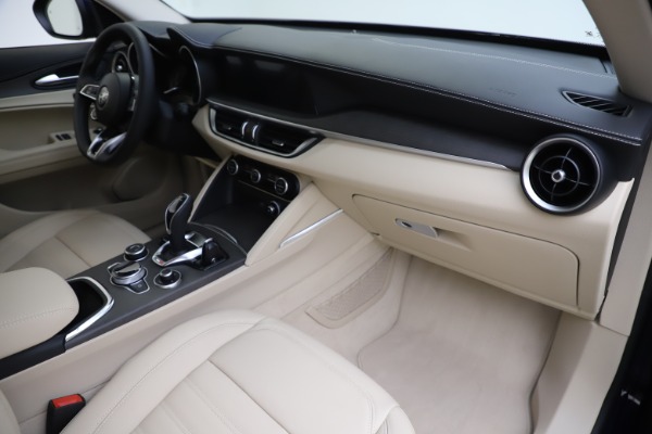New 2020 Alfa Romeo Stelvio Ti Lusso Q4 for sale $55,790 at Bugatti of Greenwich in Greenwich CT 06830 22