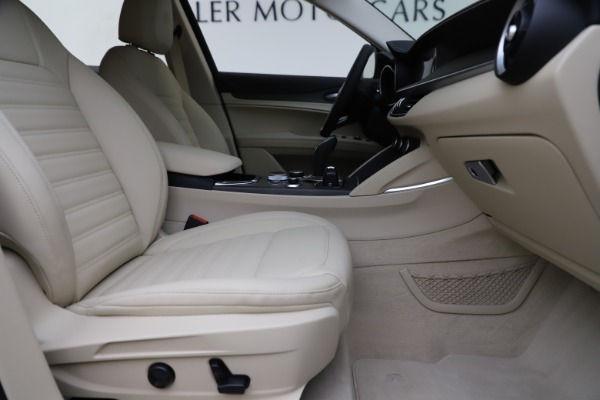 New 2020 Alfa Romeo Stelvio Ti Lusso Q4 for sale $55,790 at Bugatti of Greenwich in Greenwich CT 06830 23