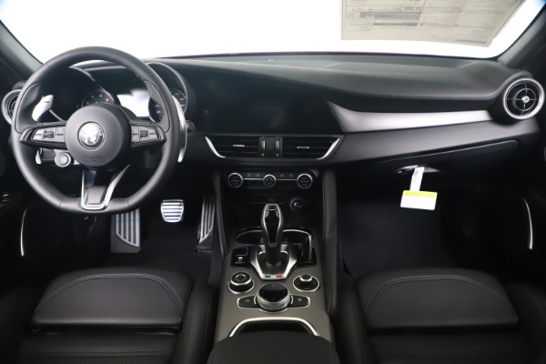 New 2020 Alfa Romeo Giulia Ti Sport Q4 for sale $51,690 at Bugatti of Greenwich in Greenwich CT 06830 16