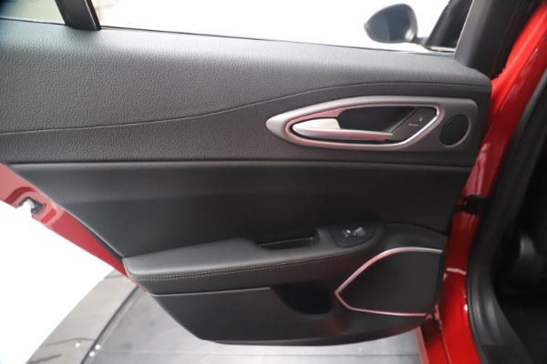New 2020 Alfa Romeo Giulia Ti Sport Q4 for sale $51,690 at Bugatti of Greenwich in Greenwich CT 06830 21