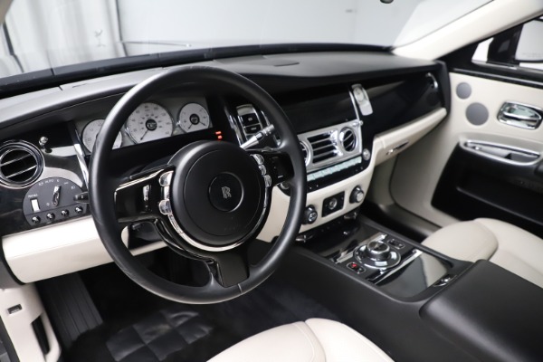 Used 2016 Rolls-Royce Ghost for sale $179,900 at Bugatti of Greenwich in Greenwich CT 06830 16