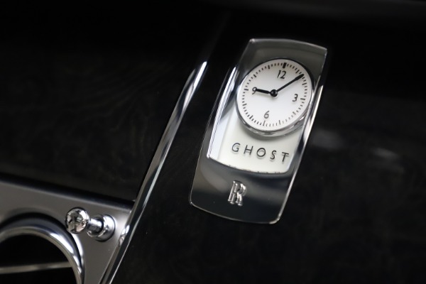Used 2016 Rolls-Royce Ghost for sale $179,900 at Bugatti of Greenwich in Greenwich CT 06830 21