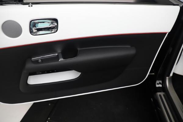 New 2020 Rolls-Royce Dawn for sale $386,250 at Bugatti of Greenwich in Greenwich CT 06830 25