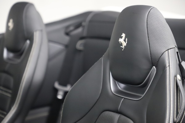 Used 2019 Ferrari Portofino for sale $231,900 at Bugatti of Greenwich in Greenwich CT 06830 27