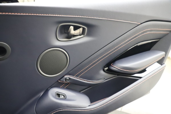New 2020 Aston Martin Vantage Coupe for sale $195,681 at Bugatti of Greenwich in Greenwich CT 06830 17
