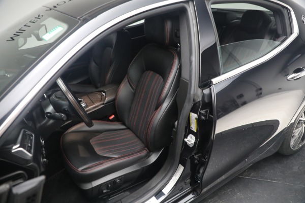 Used 2019 Maserati Ghibli S Q4 GranLusso for sale $41,900 at Bugatti of Greenwich in Greenwich CT 06830 21
