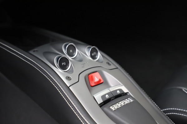 Used 2013 Ferrari 458 Italia for sale $186,900 at Bugatti of Greenwich in Greenwich CT 06830 22