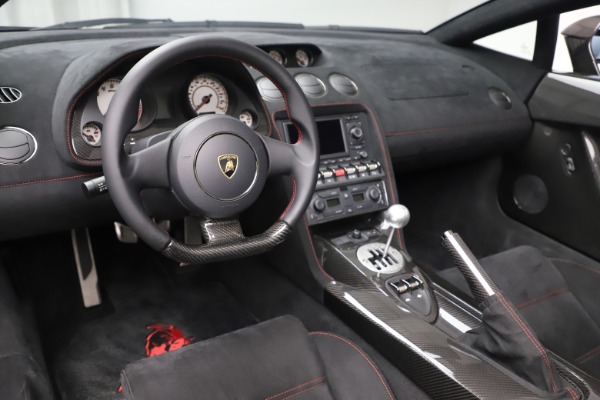 Used 2013 Lamborghini Gallardo LP 570-4 Spyder Performante for sale Sold at Bugatti of Greenwich in Greenwich CT 06830 17