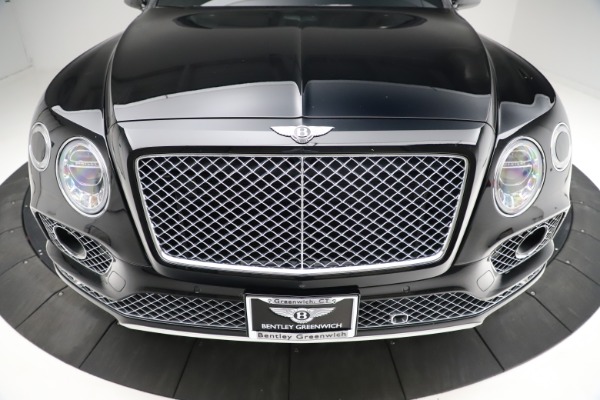 Used 2017 Bentley Bentayga W12 for sale $139,900 at Bugatti of Greenwich in Greenwich CT 06830 13