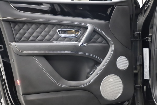 Used 2017 Bentley Bentayga W12 for sale $139,900 at Bugatti of Greenwich in Greenwich CT 06830 16