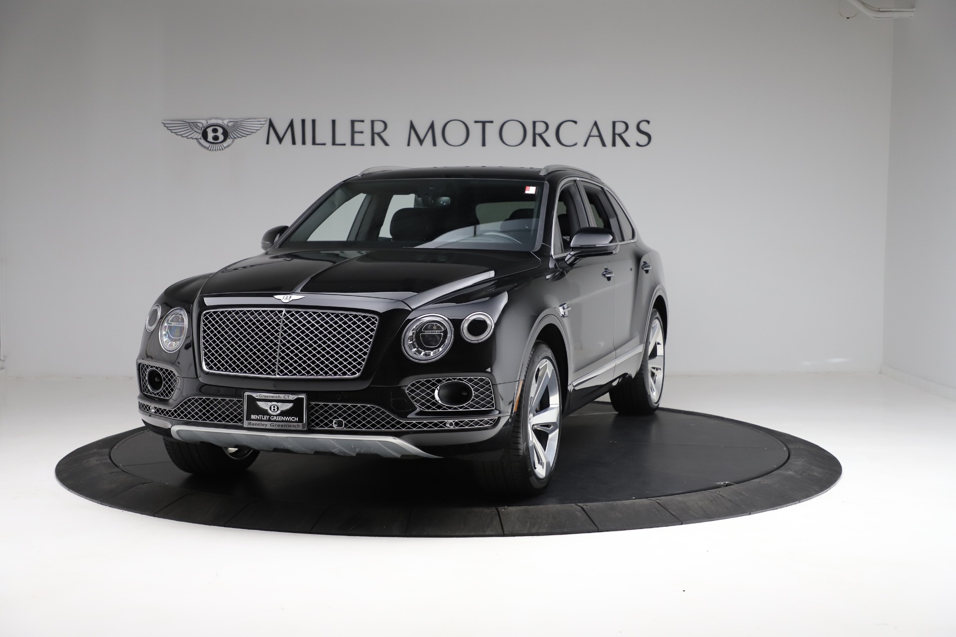 Used 2017 Bentley Bentayga W12 for sale $139,900 at Bugatti of Greenwich in Greenwich CT 06830 1
