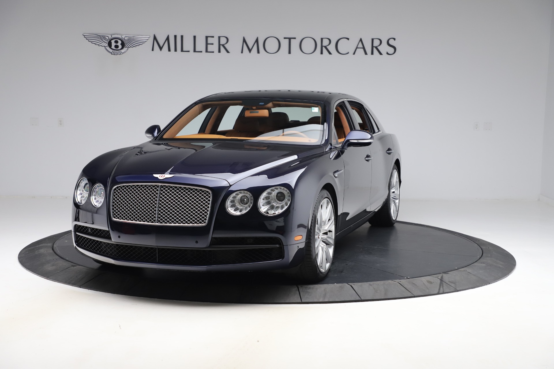 Used 2016 Bentley Flying Spur V8 for sale Sold at Bugatti of Greenwich in Greenwich CT 06830 1