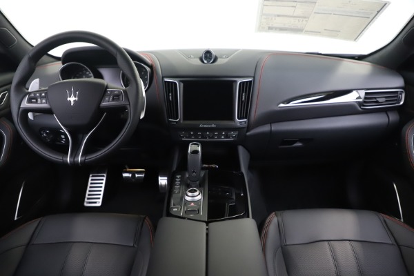 New 2020 Maserati Levante Q4 GranSport for sale Sold at Bugatti of Greenwich in Greenwich CT 06830 16