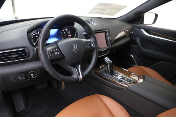 New 2020 Maserati Levante Q4 GranLusso for sale Sold at Bugatti of Greenwich in Greenwich CT 06830 13