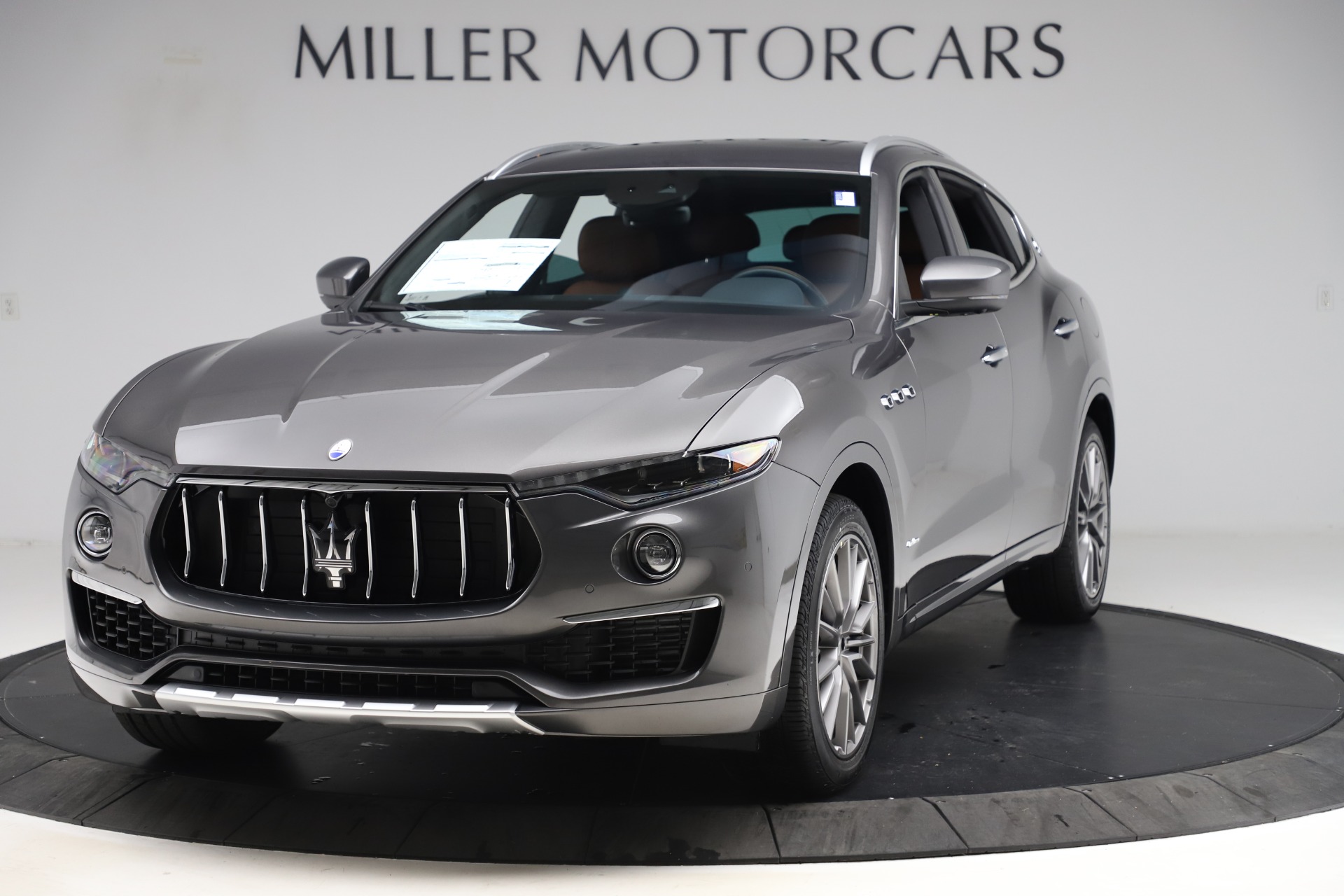 New 2020 Maserati Levante Q4 GranLusso for sale $86,935 at Bugatti of Greenwich in Greenwich CT 06830 1