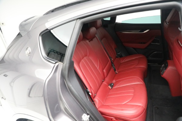 Used 2020 Maserati Levante Q4 GranSport for sale $57,900 at Bugatti of Greenwich in Greenwich CT 06830 25
