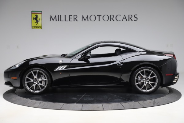 Used 2014 Ferrari California 30 for sale Sold at Bugatti of Greenwich in Greenwich CT 06830 14