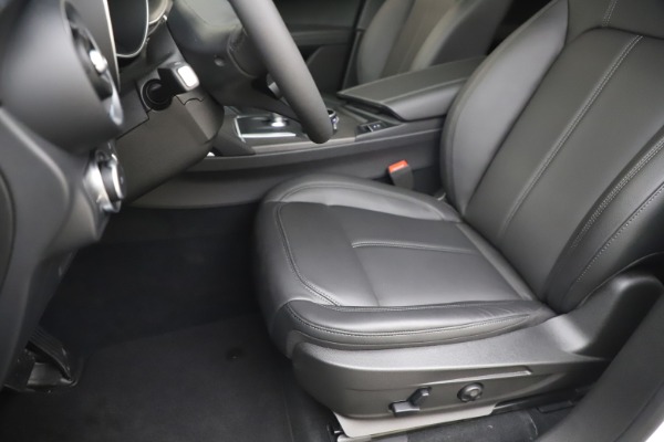 New 2019 Alfa Romeo Stelvio Ti Q4 for sale $51,490 at Bugatti of Greenwich in Greenwich CT 06830 15