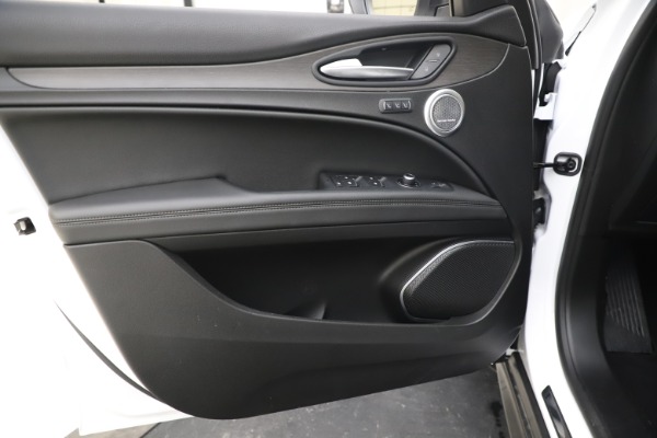 New 2019 Alfa Romeo Stelvio Ti Q4 for sale $51,490 at Bugatti of Greenwich in Greenwich CT 06830 17