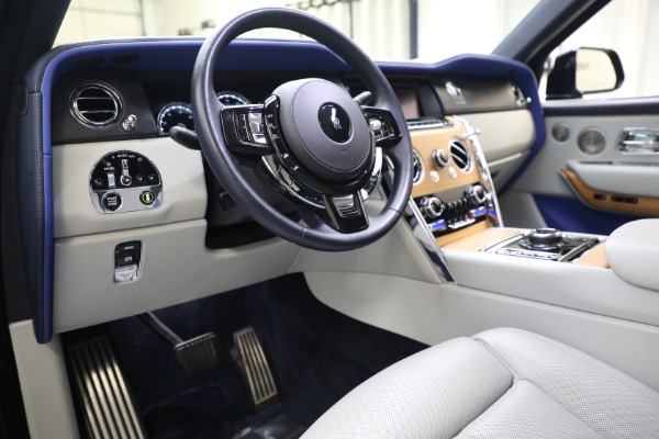 Used 2019 Rolls-Royce Cullinan for sale $299,900 at Bugatti of Greenwich in Greenwich CT 06830 13