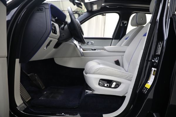Used 2019 Rolls-Royce Cullinan for sale $299,900 at Bugatti of Greenwich in Greenwich CT 06830 14