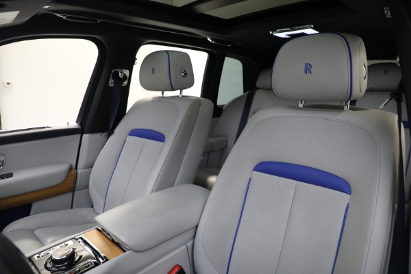 Used 2019 Rolls-Royce Cullinan for sale $299,900 at Bugatti of Greenwich in Greenwich CT 06830 15
