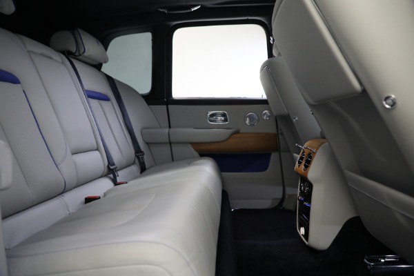 Used 2019 Rolls-Royce Cullinan for sale $299,900 at Bugatti of Greenwich in Greenwich CT 06830 23