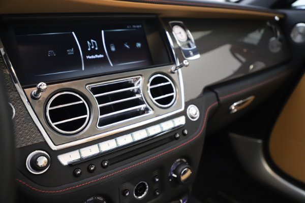 Used 2019 Rolls-Royce Dawn Black Badge for sale $349,900 at Bugatti of Greenwich in Greenwich CT 06830 26