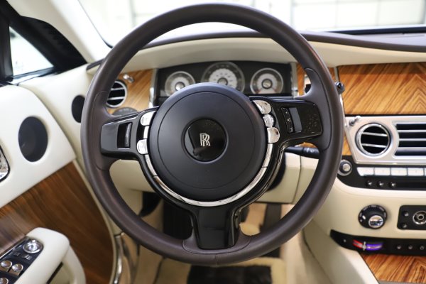 Used 2015 Rolls-Royce Wraith for sale $169,900 at Bugatti of Greenwich in Greenwich CT 06830 15