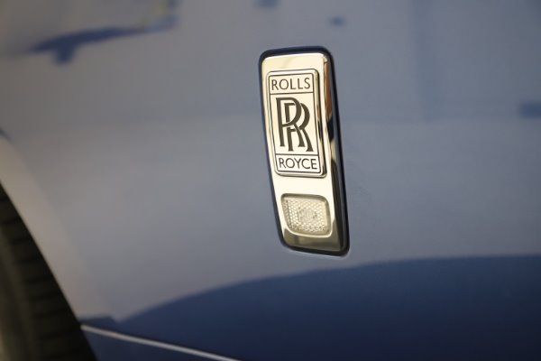 Used 2015 Rolls-Royce Wraith for sale $169,900 at Bugatti of Greenwich in Greenwich CT 06830 24