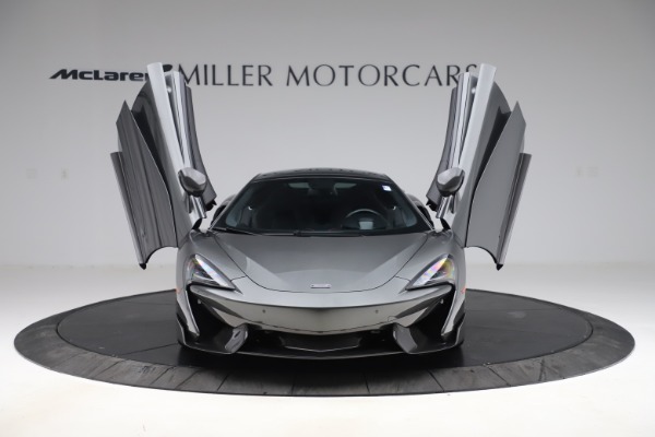 Used 2017 McLaren 570GT for sale Sold at Bugatti of Greenwich in Greenwich CT 06830 7