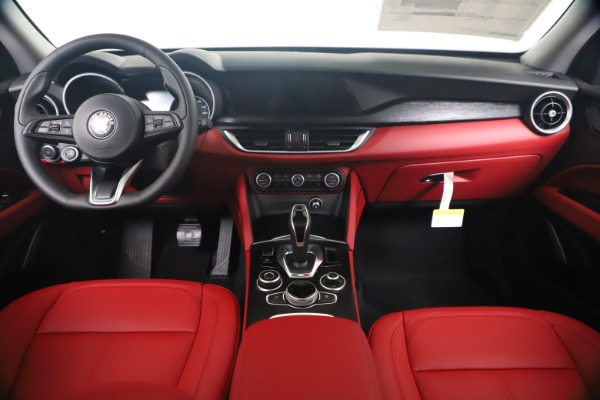 New 2020 Alfa Romeo Stelvio Sport Q4 for sale Sold at Bugatti of Greenwich in Greenwich CT 06830 16