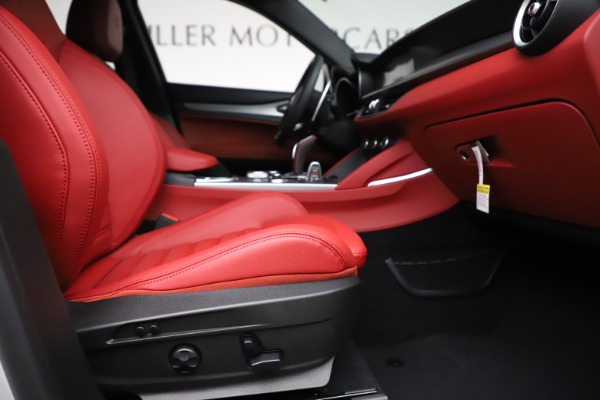 New 2020 Alfa Romeo Stelvio Ti Sport Q4 for sale Sold at Bugatti of Greenwich in Greenwich CT 06830 23