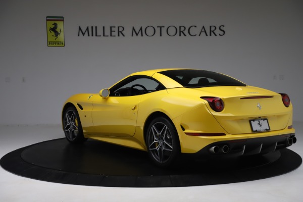 Used 2015 Ferrari California T for sale Sold at Bugatti of Greenwich in Greenwich CT 06830 15