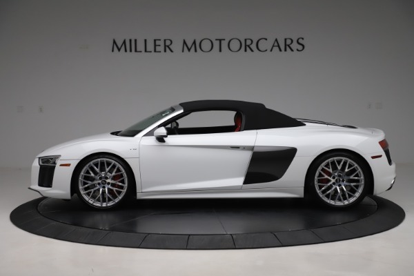 Used 2017 Audi R8 5.2 quattro V10 Spyder for sale Sold at Bugatti of Greenwich in Greenwich CT 06830 14