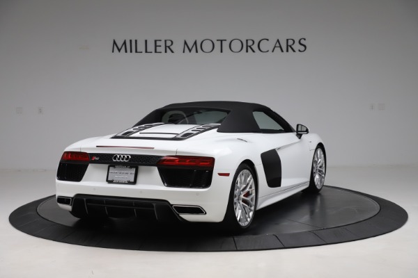 Used 2017 Audi R8 5.2 quattro V10 Spyder for sale Sold at Bugatti of Greenwich in Greenwich CT 06830 16