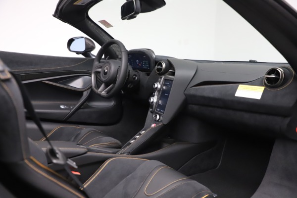 New 2020 McLaren 720S Spider Performance for sale Sold at Bugatti of Greenwich in Greenwich CT 06830 25