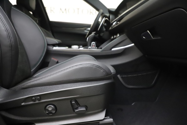 New 2020 Alfa Romeo Stelvio Quadrifoglio for sale $88,845 at Bugatti of Greenwich in Greenwich CT 06830 23