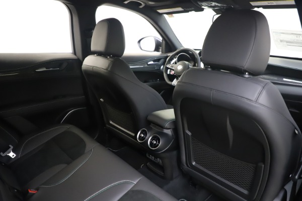 New 2020 Alfa Romeo Stelvio Quadrifoglio for sale $88,845 at Bugatti of Greenwich in Greenwich CT 06830 28