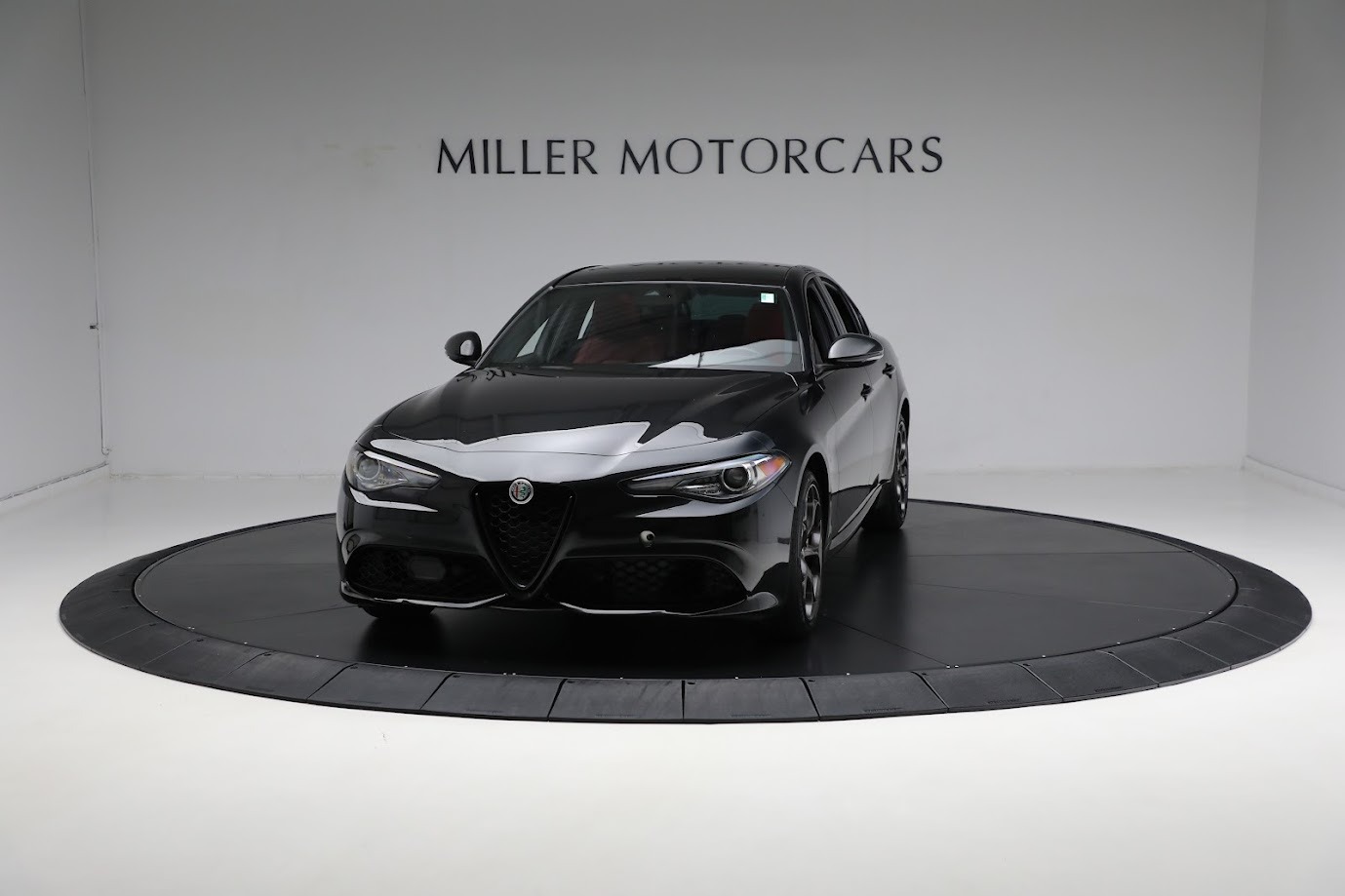 Used 2021 Alfa Romeo Giulia Veloce for sale $35,900 at Bugatti of Greenwich in Greenwich CT 06830 1