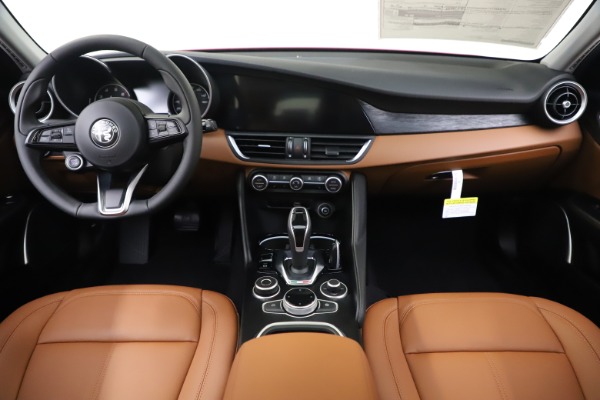 New 2020 Alfa Romeo Giulia Q4 for sale Sold at Bugatti of Greenwich in Greenwich CT 06830 16