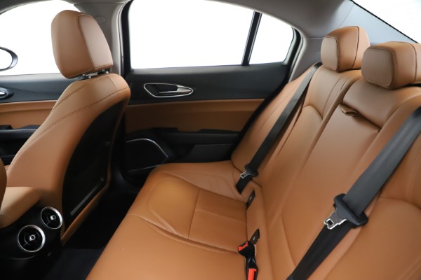 New 2020 Alfa Romeo Giulia Q4 for sale Sold at Bugatti of Greenwich in Greenwich CT 06830 19