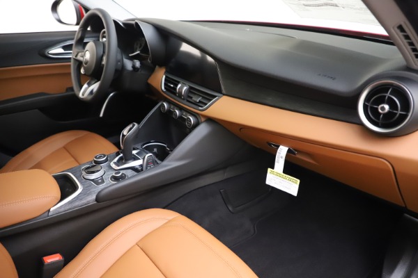New 2020 Alfa Romeo Giulia Q4 for sale Sold at Bugatti of Greenwich in Greenwich CT 06830 22