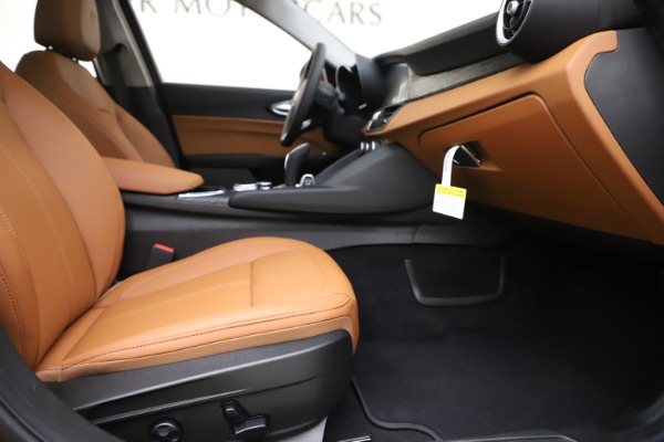 New 2020 Alfa Romeo Giulia Q4 for sale Sold at Bugatti of Greenwich in Greenwich CT 06830 23